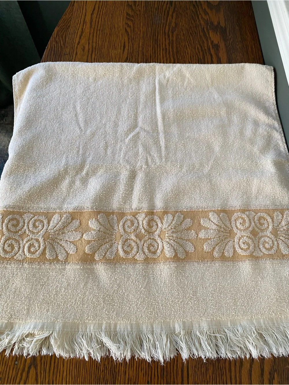 Vintage Cannon Monticello Sculpted Fringed Bath Towel Beige Tan
